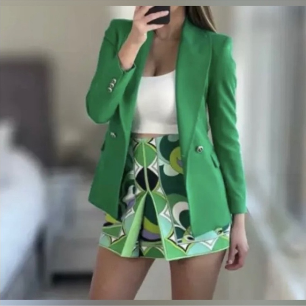 Summer dress share show this Saturday at 6:00 pm - Picture 10 of 10